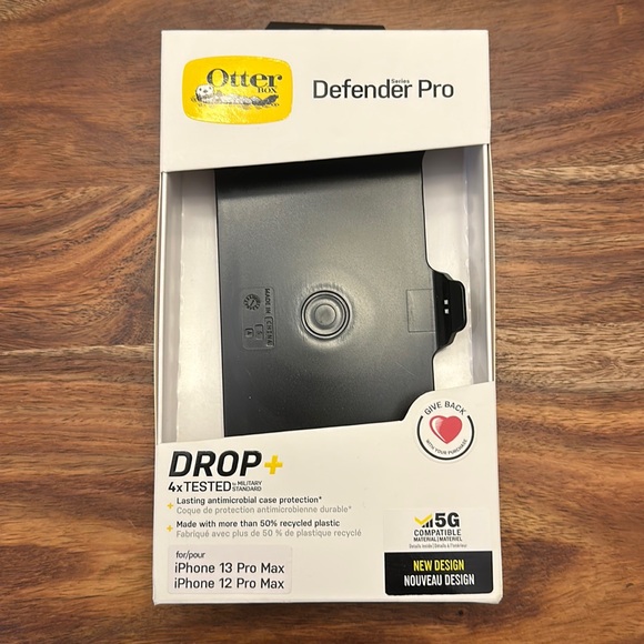 Otterbox Defender Pro Series iPhone 13 Pro Max Holder - Picture 1 of 2